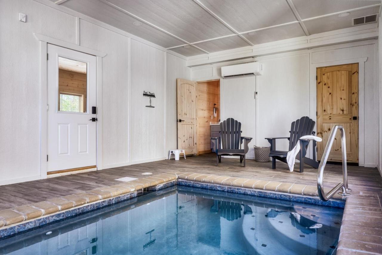 Private Indoor Pool Cabin W/ Game Room & Hot Tub! Pigeon Forge Bagian luar foto